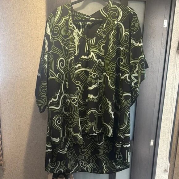 Hina Black and Green Patterned top and Camisole - MADE IN HAWAII - Picture 1 of 4